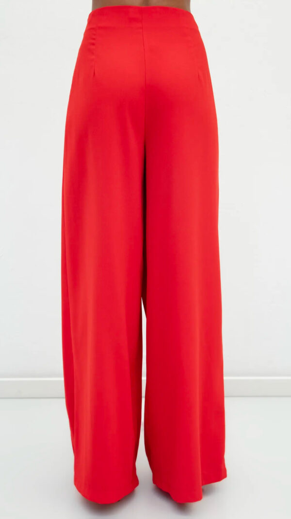 RED PANTS - Image 4